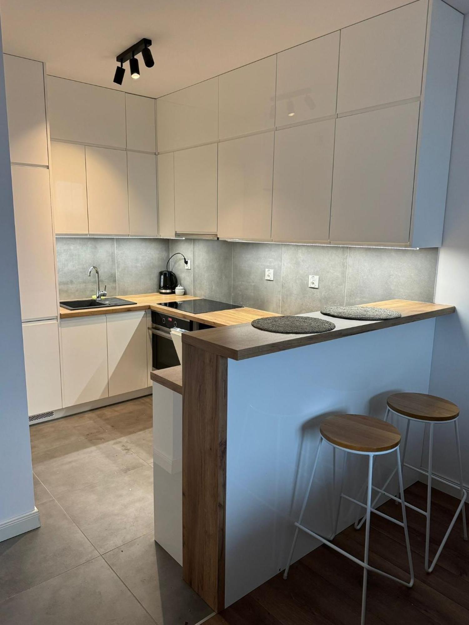 Sky Tower Self Check In 1 Bedroom Apartment Rzeszow Exterior photo